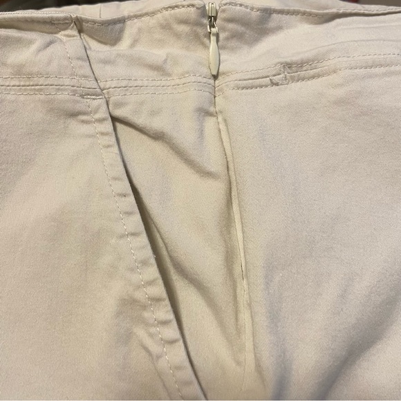 Old Navy Girl’s Side Zipper White Capri Pant size 10 - Picture 4 of 7